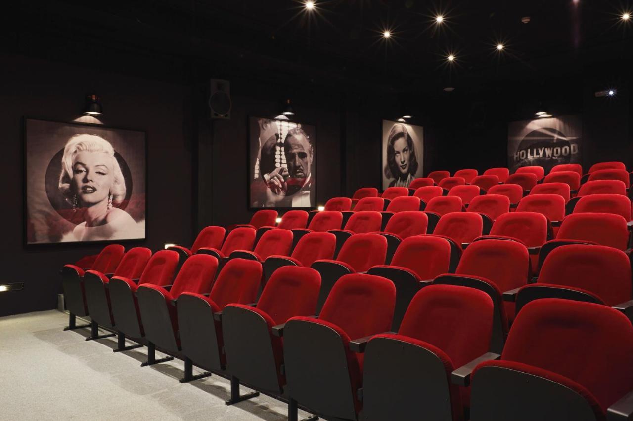 فندق لوكس* جراند جوبي غراند غايوب المظهر الخارجي الصورة The interior of the museum
