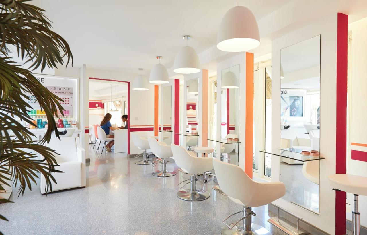 فندق لوكس* جراند جوبي غراند غايوب المظهر الخارجي الصورة A hair salon in Paris, France