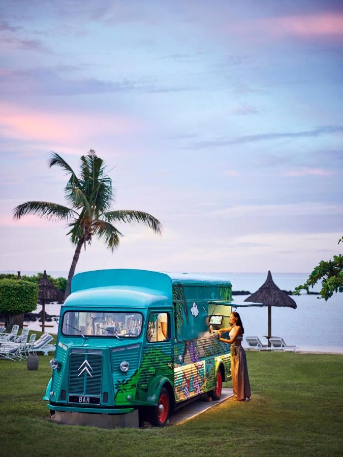 فندق لوكس* جراند جوبي غراند غايوب المظهر الخارجي الصورة A food truck in Bali, Indonesia